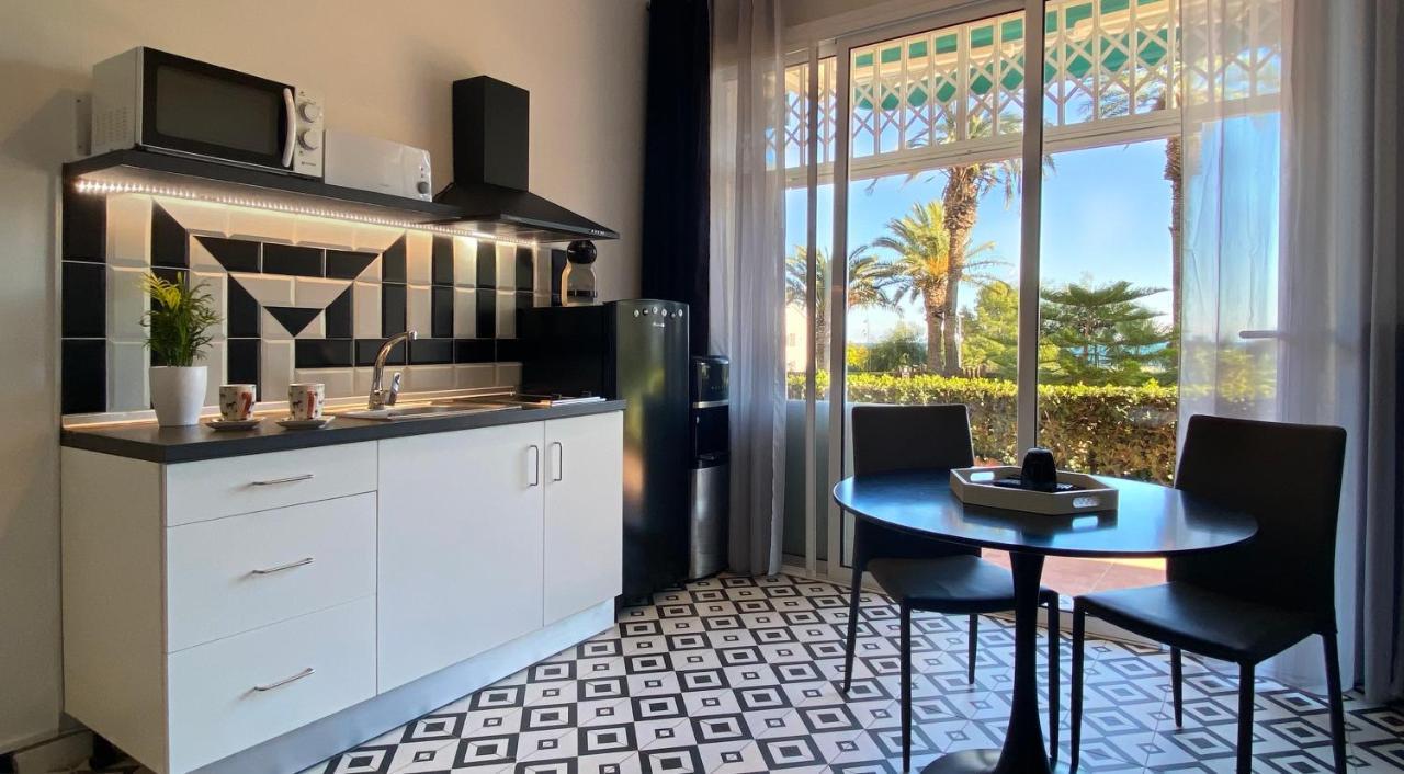 Sunrise Estudio Zebra, con vistas jardín y mar Miami Platja  Exterior foto